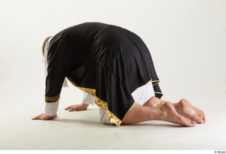 Arthur Fuller Sultan Bowing bowing kneeling whole body 0005.jpg